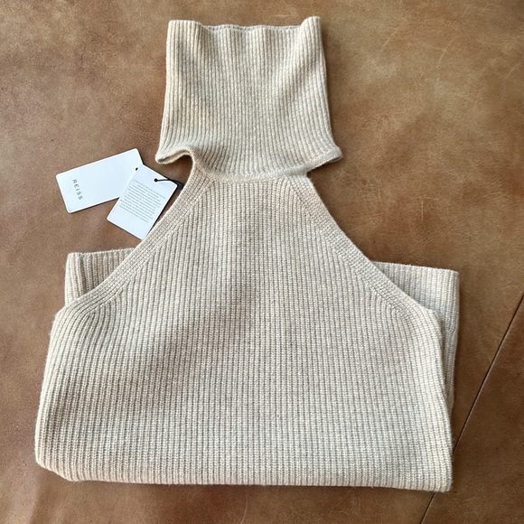 NEW!!!  REISS Clem Sleeveless Turtleneck Wool & Cashmere Top - Picture 7 of 8